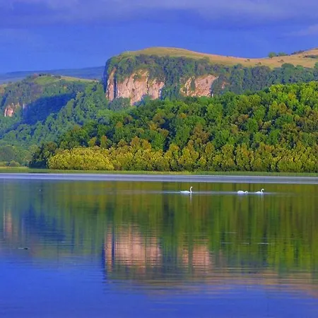 Mac Nean Glamping * Glenfarne
